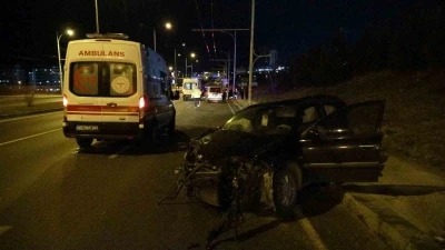 Malatya&rsquo;da &uuml;&ccedil; aracın karıştığı kazada 4 kişi yaralandı
