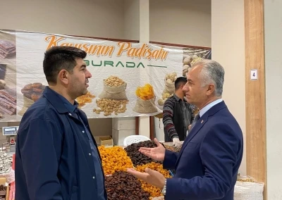 Malatya İş İnsanları Platformu Başkanı Ahmet Özköse: &quot;Kayısı Malatya’nın kırmızı çizgisidir&quot;
