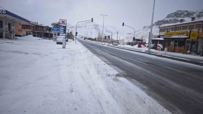 Malatya&rsquo;nın y&uuml;ksek kesimlerinde kar yağışı etkili oluyor

