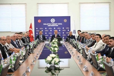 Malatya Valisi Yavuz: &quot;MTÜ, akademik çalışmaları ve uluslararası listelerdeki yeriyle dikkat çekmektedir&quot;
