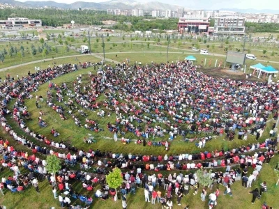 Malatyalılar milli heyecanı Y&uuml;z&uuml;nc&uuml; Yıl Kent Parkı&rsquo;nda yaşadı
