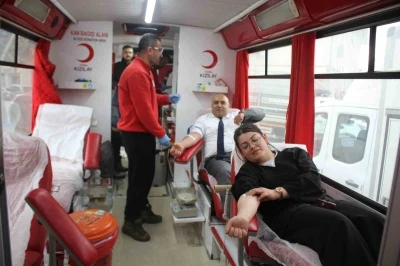 Malazgirt&rsquo;te kan bağışı kampanyasına yoğun ilgi
