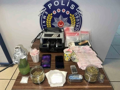 Maltepe’de düzenlenen operasyonda çok sayıda uyuşturucu madde ele geçirildi
