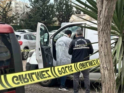 Maltepe’de kargo çalışanı araç içerisinde ölü bulundu
