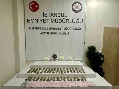 Maltepe’de zula adresine yapılan operasyonda çok miktarda uyuşturucu ele geçirildi
