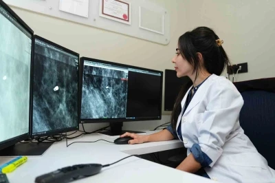 Mamografideki k&uuml;&ccedil;&uuml;k kire&ccedil;lenmeler erken meme kanserinin ilk sinyali olabilir
