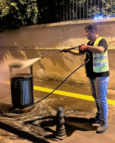 Manavgat Belediyesi’nden yaz yoğunluğuna özel temizlik seferberliği
