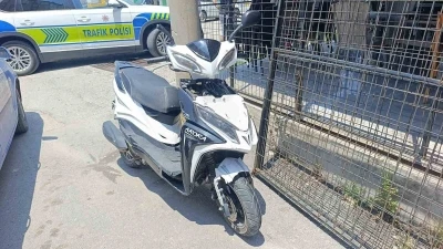 Manavgat&rsquo;ta motosiklet ile otomobil &ccedil;arpıştı: 1 yaralı
