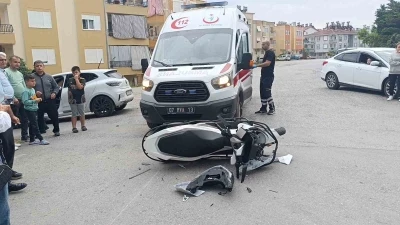 Manavgat’ta motosiklet ile otomobil çarpıştı: 1 yaralı
