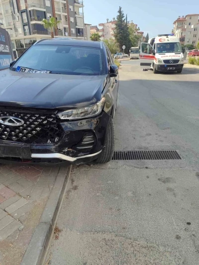 Manavgat’ta otomobiller çarpıştı: 1 yaralı

