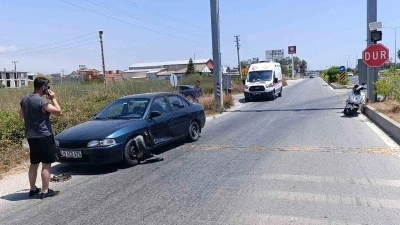 Manavgat’ta tali yola giren otomobil motosikletle çarpıştı: 1 yaralı
