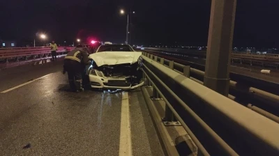 Manavgat&rsquo;ta &uuml;&ccedil; ara&ccedil;lı zincirleme kaza: 3 yaralı
