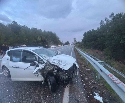 Manavgat&rsquo;ta zincirleme kaza: 2 yaralı
