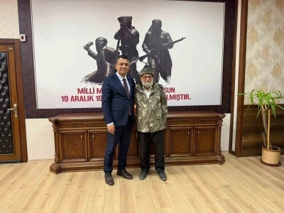 Mandalinaları Mehmet&ccedil;iğe ulaştıran elmacı dede, D&ouml;rtyol&rsquo;a selamla d&ouml;nd&uuml;
