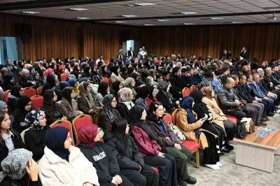 Manevi ve ahlaki gelişim programı Bursa&rsquo;da ger&ccedil;ekleştirildi
