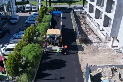 Manisa B&uuml;y&uuml;kşehir, &uuml;niversite ve hastane yolunu yeniliyor
