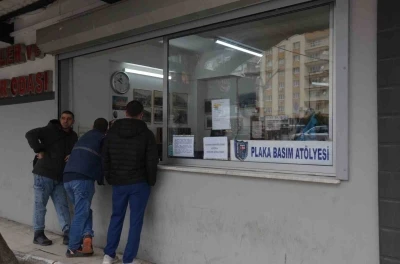 Manisa&rsquo;da 22 g&uuml;nde 7 bin 500 plaka değişti

