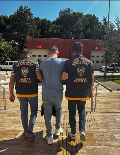 Manisa&rsquo;da 28 yıl 11 ay hapis cezasıyla aranan firari yakalandı
