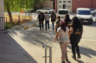 Manisa’da 3 firari şahıs aynı evde yakalandı
