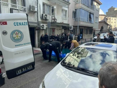 Manisa&rsquo;da 83 yaşındaki koca eşini uyurken &ouml;ld&uuml;rd&uuml;
