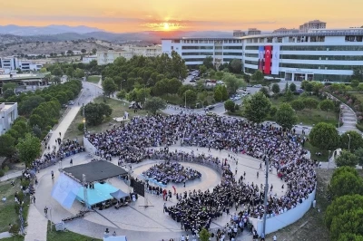 Manisa&rsquo;da 961 gen&ccedil; m&uuml;hendis geleceğe kep attı
