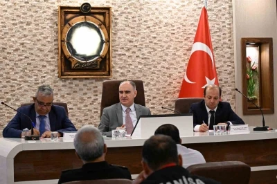 Manisa&rsquo;da bağımlılıkla m&uuml;cadelede &rsquo;&Ouml;nleyici&rsquo; adımlar masaya yatırıldı
