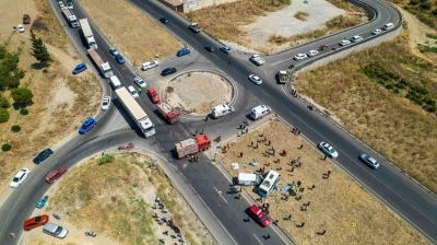 Manisa&rsquo;da feci kaza 1 &ouml;l&uuml; 11 yaralı
