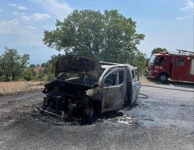 Manisa&rsquo;da kamyonet k&uuml;le d&ouml;nd&uuml;
