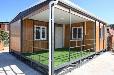 Manisa&rsquo;da yağmurda evleri kullanılamaz hale gelen ailenin yeni yuvası b&uuml;y&uuml;kşehirden

