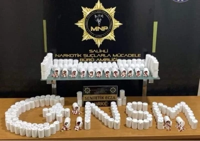 Manisa&rsquo;da zehir tacirlerine ge&ccedil;it yok: 11 bin uyuşturucu hap ele ge&ccedil;irildi
