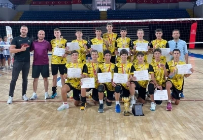 Manisa Erkek Voleybol Takımı Türkiye Şampiyonu oldu
