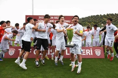 Manisa FK geleceğin yıldızlarını arıyor
