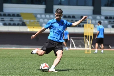Manisa FK, Sakaryaspor ma&ccedil;ı hazırlıklarına başladı
