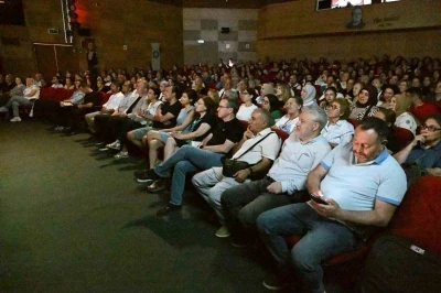 Manisa, hemşehrisi İlhan Şeşen&rsquo;i unutmadı
