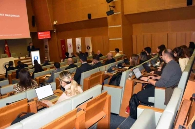 Manisa TSO&rsquo;da ihracat&ccedil;ılar bilgilendirildi
