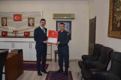 Manyas&rsquo;ta jandarma ve emniyete başarı belgesi
