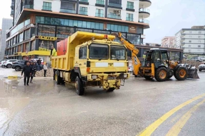 Mardin B&uuml;y&uuml;kşehir Belediyesi ve MARSU ekipleri sahada seferber oldu
