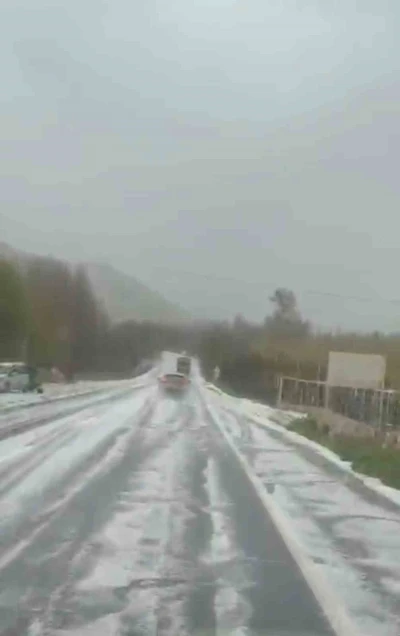 Mardin&rsquo;de 1 g&uuml;nde 4 mevsim yaşandı

