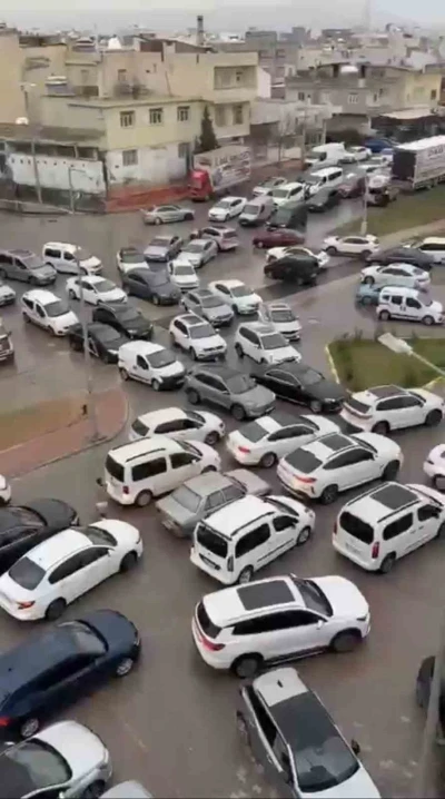 Mardin&rsquo;de bayram arifesinde ara&ccedil; yoğunluğu yaşandı
