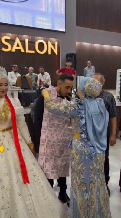 Mardin’de damada 200 liralık banknotlardan oluşan yelek giydirildi
