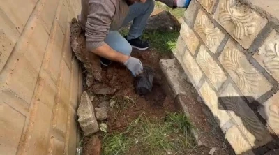 Mardin&rsquo;de mezarlıkta toprağa g&ouml;m&uuml;l&uuml; eroin ele ge&ccedil;irildi
