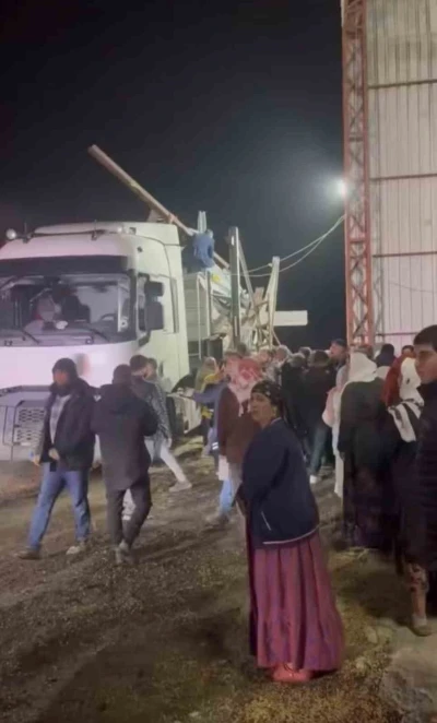 Mardin&rsquo;de mısır kurutma silosu &ccedil;&ouml;kt&uuml;: 1 &ouml;l&uuml;
