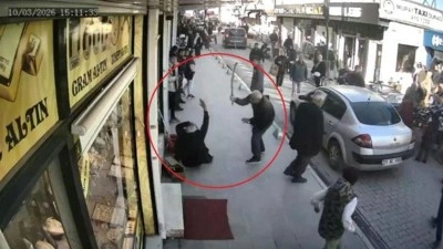 Mardin'de sokak ortasında sopalı kavga