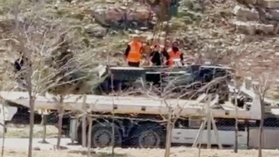 Mardin'de zırhlı ara&ccedil; devrildi: 3 polis yaralı!