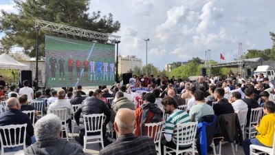 Mardin taraftarları play-off ma&ccedil;ını dev ekranda takip etti!
