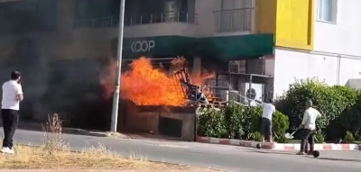 Market &Ouml;n&uuml;nde &Ccedil;ıkan Yangın Korkuttu