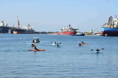 Marmara Denizi&rsquo;nde &uuml;cretsiz kano keyfi havadan g&ouml;r&uuml;nt&uuml;lendi
