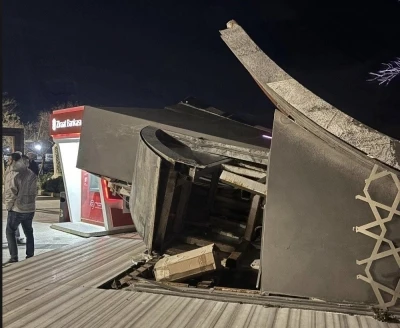 Marmara Saraylar&rsquo;da dev ekran devrildi
