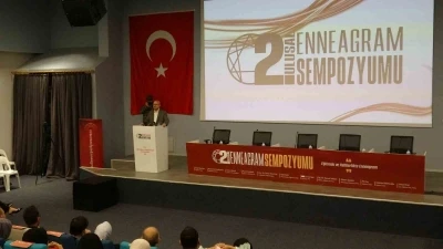 Marmara &Uuml;niversitesi&rsquo;nde dikkat &ccedil;eken sempozyum: "İnsan anlaşılmadığında şiddete y&ouml;neliyor"
