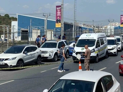 Marmaray istasyonu önünde şok eden olay
